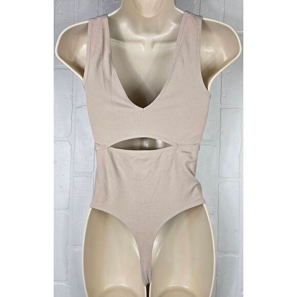 Colsie Beige BodySuit Medium - Picture 2 of 2